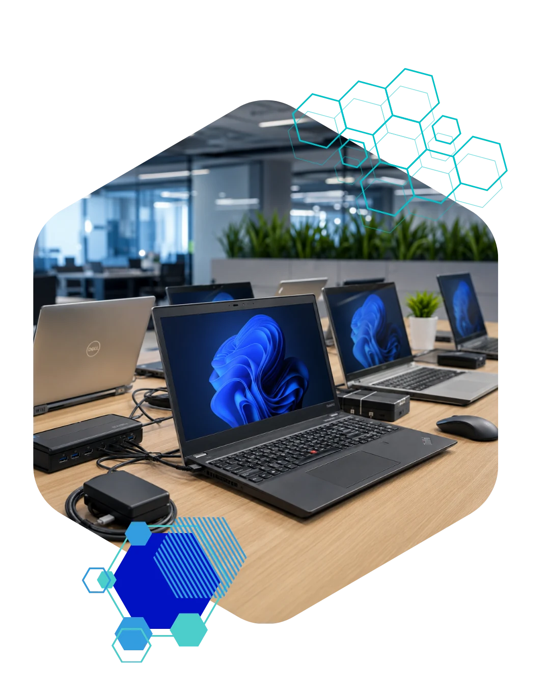 Computadores da assinatura Starsonic sobre a mesa